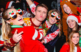 Where to Find the Best Sweater Bar Crawl Events in Boston?